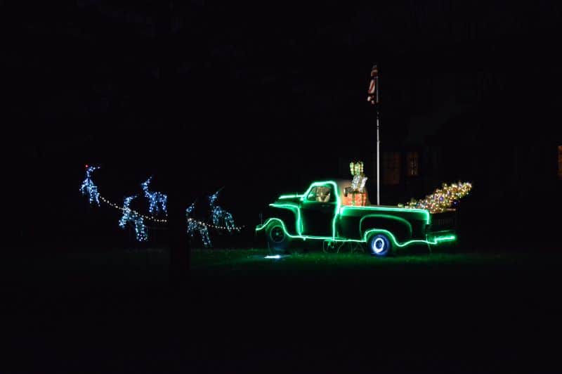 Best Christmas and Holiday light displays in Kansas City