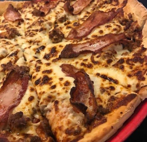 Minsky's Prime Cut Gourmet pizza