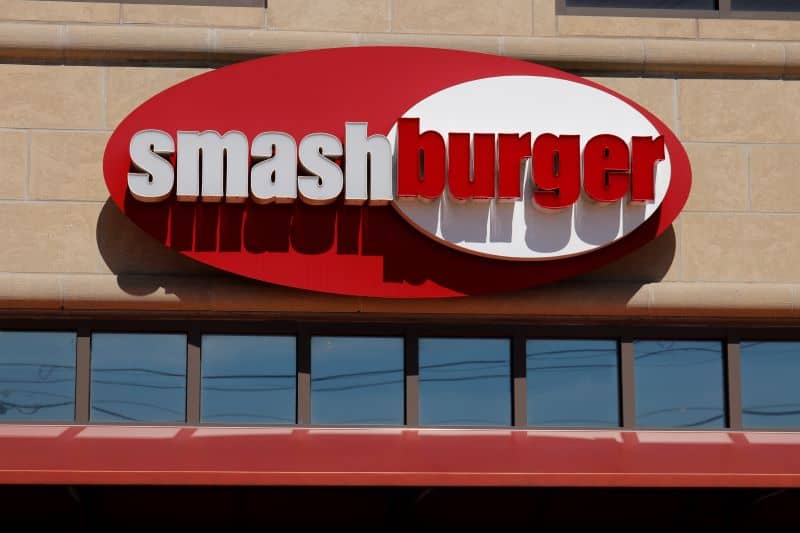 Smashburger chicken sandwich $1 deal - Smashburger logo