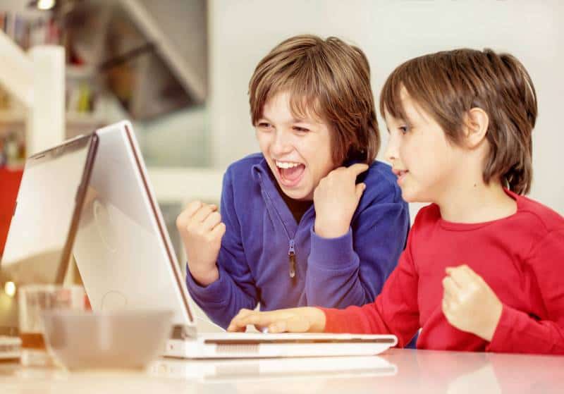 Free online education resources for kids - two young boys on a laptop
