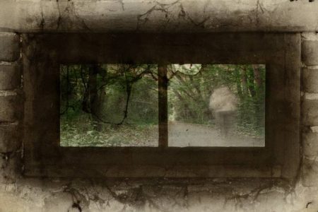 Kansas City ghost tours - old window