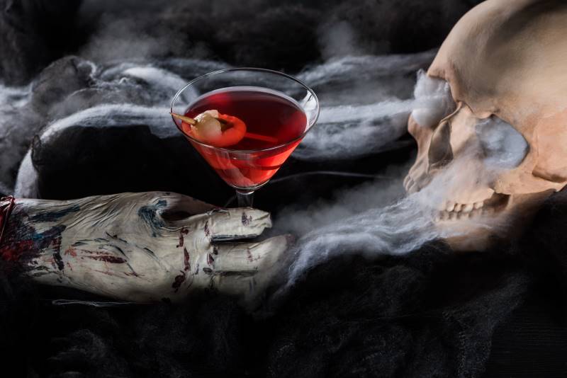 Kansas City Halloween Bar - cocktail and skull