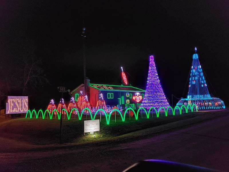Holiday lights in Kansas City - Country Acres