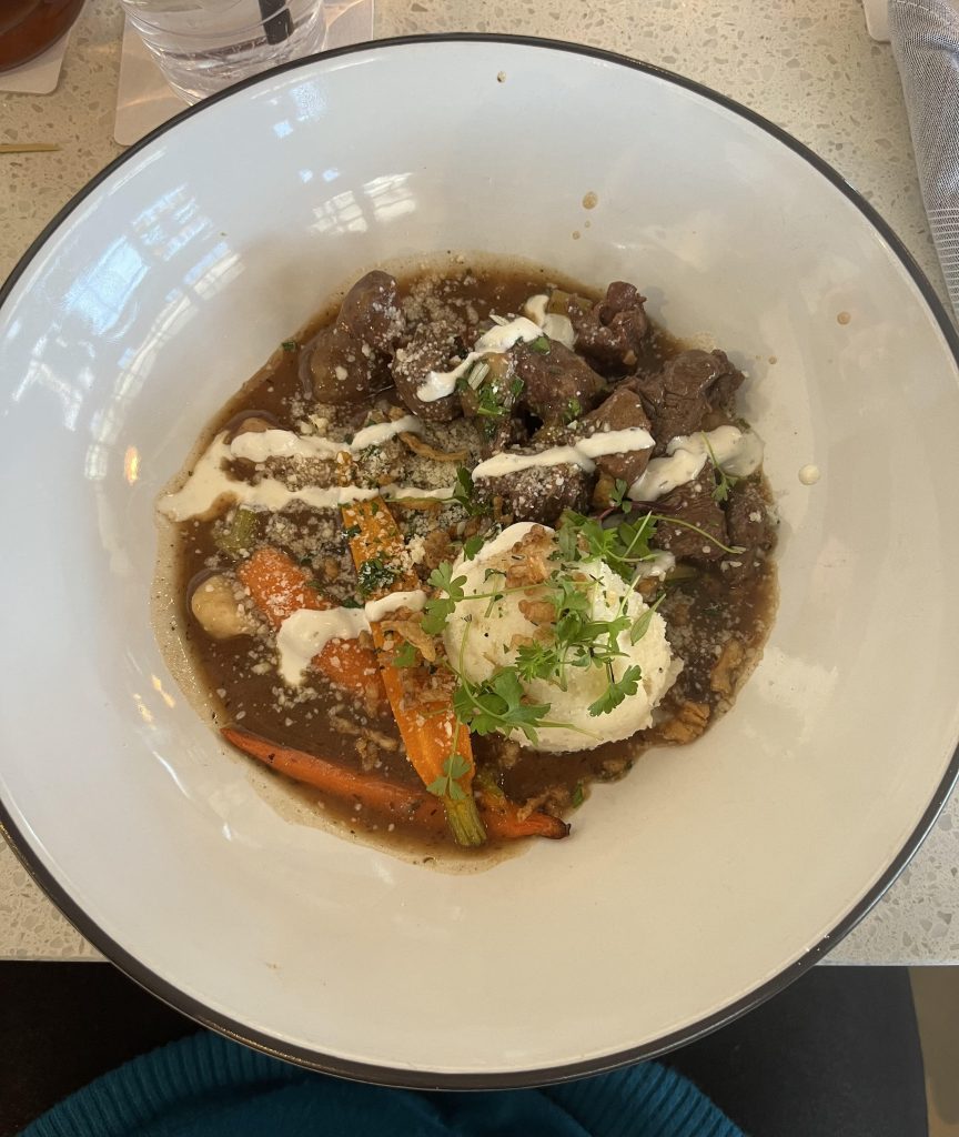 Gourmet beef bowl with vegetables