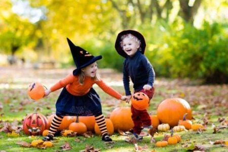 Halloween children pumpkins dp